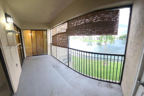 Снять в аренду квартиру в Хомстед, Флорида 2 спальни, 80.17м2, № 2080590 - фото 5