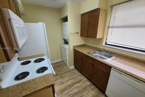 Снять в аренду квартиру в Хомстед, Флорида 2 спальни, 80.17м2, № 2080590 - фото 17