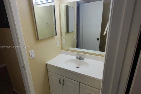 Снять в аренду квартиру в Хомстед, Флорида 2 спальни, 80.17м2, № 2080590 - фото 9