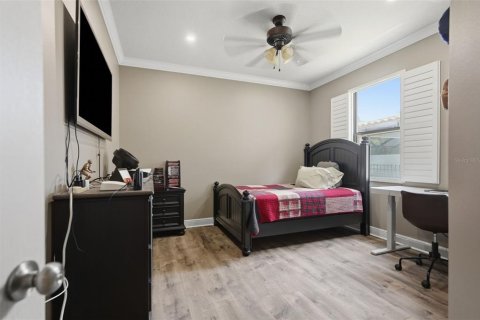 House in Tampa, Florida 4 bedrooms, 232.35 sq.m. № 2152048 - photo 29