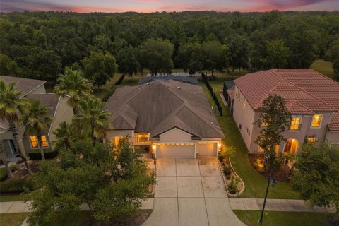 House in Tampa, Florida 4 bedrooms, 232.35 sq.m. № 2152048 - photo 30