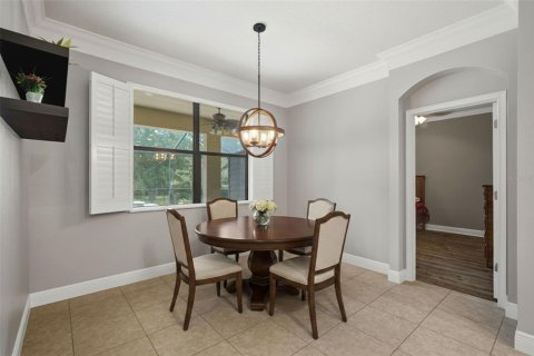 House in Tampa, Florida 4 bedrooms, 232.35 sq.m. № 2152048 - photo 13