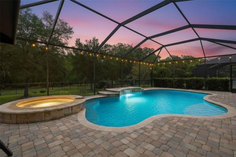 House in Tampa, Florida 4 bedrooms, 232.35 sq.m. № 2152048 - photo 18