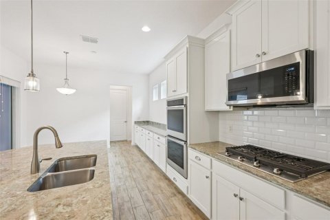 Купить виллу или дом в Аполло-Бич, Флорида 5 комнат, 202.9м2, № 2135224 - фото 9