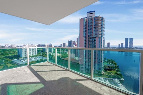 Copropriété à vendre à Aventura, Floride: 3 chambres, 187.66 m2 № 1934482 - photo 1