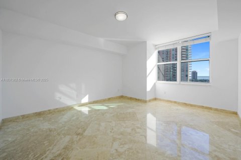 Copropriété à vendre à Aventura, Floride: 3 chambres, 187.66 m2 № 1934482 - photo 13