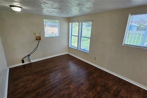Immobilier commercial à vendre à Winter Haven, Floride: 4 chambres, 133.78 m2 № 1514046 - photo 21