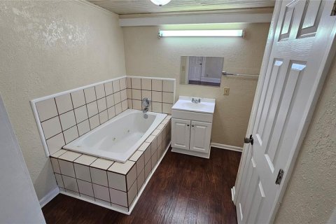 Immobilier commercial à vendre à Winter Haven, Floride: 4 chambres, 133.78 m2 № 1514046 - photo 16