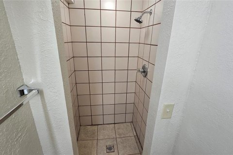 Immobilier commercial à vendre à Winter Haven, Floride: 4 chambres, 133.78 m2 № 1514046 - photo 19