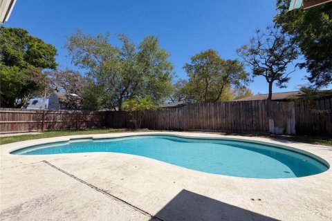 House in Brandon, Florida 3 bedrooms, 105.54 sq.m. № 2116116 - photo 21
