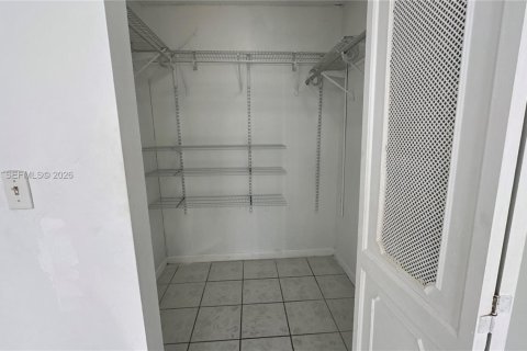 Copropriété à louer à Sunny Isles Beach, Floride: 1 chambre, 71.26 m2 № 1998301 - photo 23