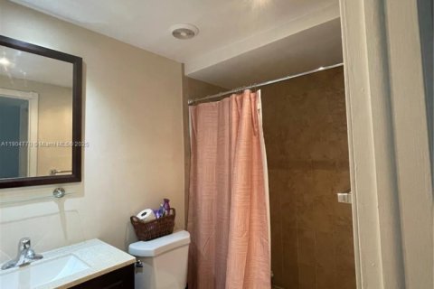 Condominio en venta en Miami, Florida, 2 dormitorios, 83.7 m2 № 1956514 - foto 8
