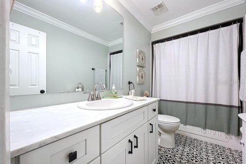 House in Tampa, Florida 3 bedrooms, 125.88 sq.m. № 1821101 - photo 20