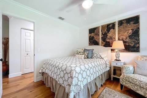 House in Tampa, Florida 3 bedrooms, 125.88 sq.m. № 1821101 - photo 30