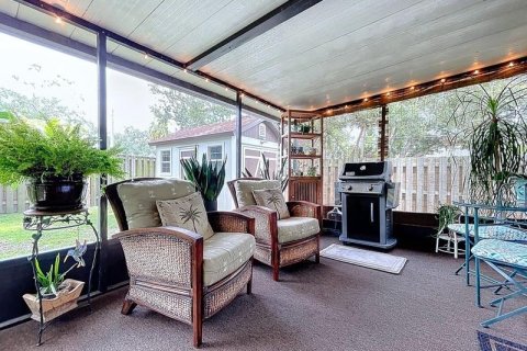 House in Tampa, Florida 3 bedrooms, 125.88 sq.m. № 1821101 - photo 21