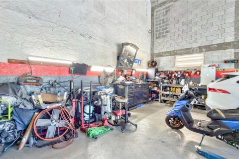 Immobilier commercial à vendre à West Park, Floride № 2048674 - photo 5