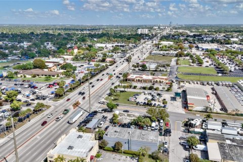 Immobilier commercial à vendre à West Park, Floride № 2048674 - photo 11