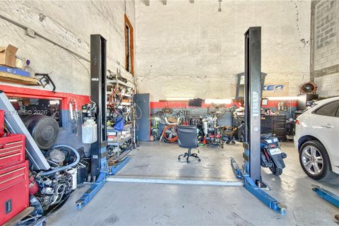 Immobilier commercial à vendre à West Park, Floride № 2048674 - photo 4