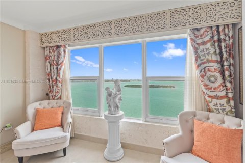 Купить кондоминиум в Майами, Флорида 3 спальни, 168.34м2, № 1808965 - фото 4