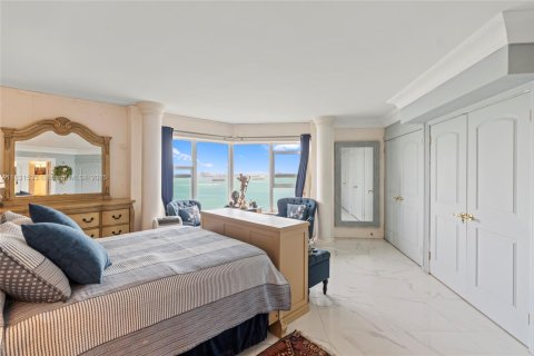 Купить кондоминиум в Майами, Флорида 3 спальни, 168.34м2, № 1808965 - фото 23