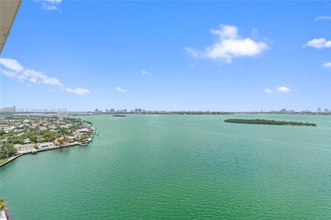 Купить кондоминиум в Майами, Флорида 3 спальни, 168.34м2, № 1808965 - фото 7