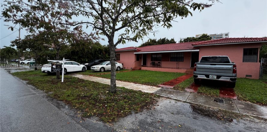 Коммерческая недвижимость в Майами, Флорида 196.21м2 № 2045391