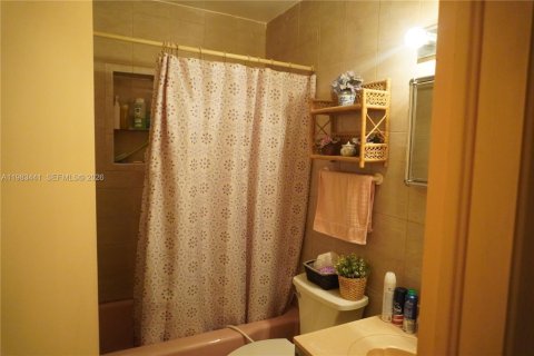 Купить коммерческую недвижимость в Майами, Флорида 196.21м2, № 2045391 - фото 20