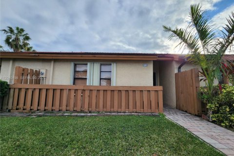 Townhouse in Miami, Florida 3 bedrooms, 106.28 sq.m. № 2087189 - photo 12