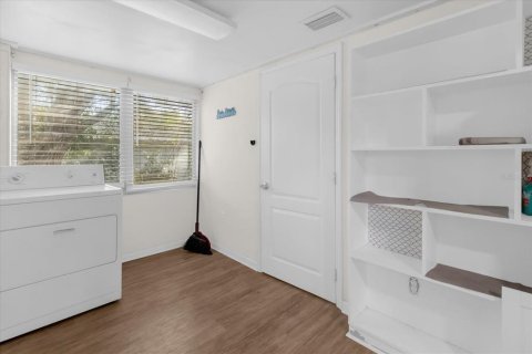 House in Clearwater, Florida 3 bedrooms, 117.06 sq.m. № 1555067 - photo 8