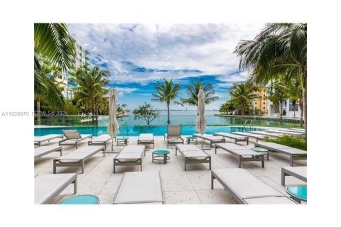 Купить кондоминиум в Майами, Флорида 2 спальни, 106.19м2, № 1997022 - фото 17