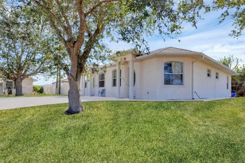 Casa en alquiler en North Port, Florida, 2 dormitorios, 213.49 m2 № 1902643 - foto 7