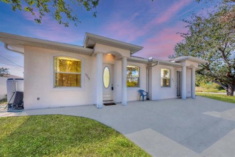 Casa en alquiler en North Port, Florida, 2 dormitorios, 213.49 m2 № 1902643 - foto 2