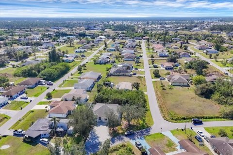 Casa en alquiler en North Port, Florida, 2 dormitorios, 213.49 m2 № 1902643 - foto 4