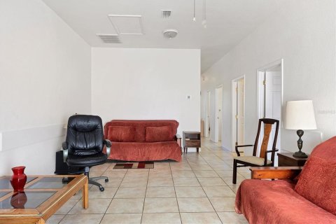 Casa en alquiler en North Port, Florida, 2 dormitorios, 213.49 m2 № 1902643 - foto 14