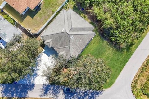 Casa en alquiler en North Port, Florida, 2 dormitorios, 213.49 m2 № 1902643 - foto 28