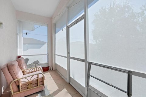 Casa en alquiler en North Port, Florida, 2 dormitorios, 213.49 m2 № 1902643 - foto 26
