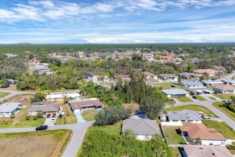 Casa en alquiler en North Port, Florida, 2 dormitorios, 213.49 m2 № 1902643 - foto 30