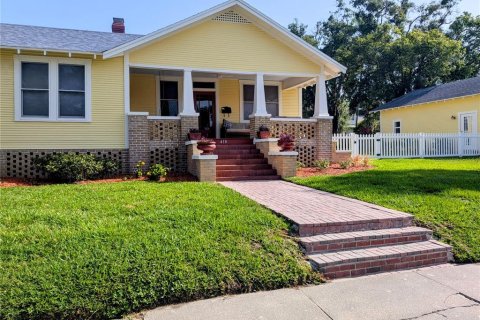 Casa en Lakeland, Florida 3 dormitorios, 225.94 m2 № 2277357