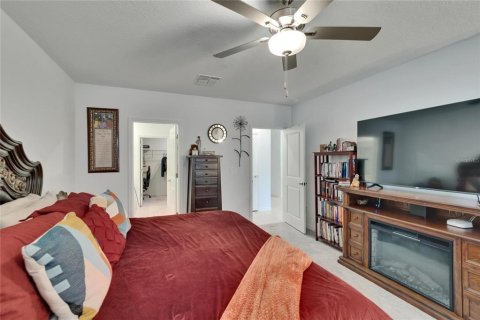House in Zephyrhills, Florida 6 bedrooms, 308.99 sq.m. № 1648851 - photo 29