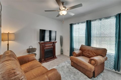 House in Zephyrhills, Florida 6 bedrooms, 308.99 sq.m. № 1648851 - photo 6