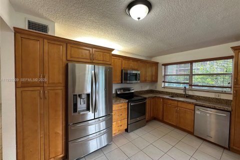 Copropriété à louer à Homestead, Floride: 3 chambres, 113.34 m2 № 1986422 - photo 7