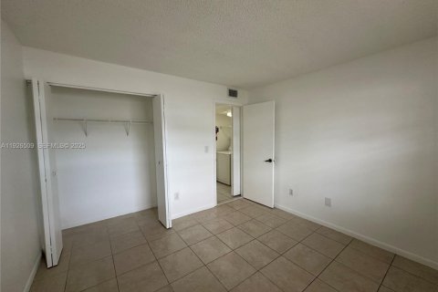 Copropriété à louer à Homestead, Floride: 3 chambres, 113.34 m2 № 1986422 - photo 14