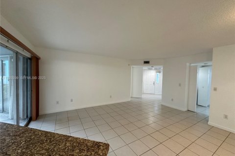 Copropriété à louer à Homestead, Floride: 3 chambres, 113.34 m2 № 1986422 - photo 5