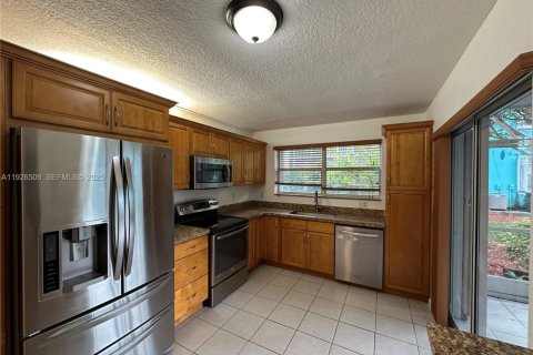 Copropriété à louer à Homestead, Floride: 3 chambres, 113.34 m2 № 1986422 - photo 8