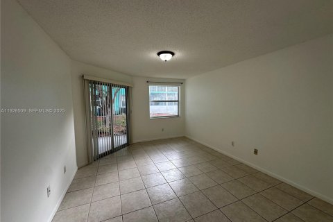 Copropriété à louer à Homestead, Floride: 3 chambres, 113.34 m2 № 1986422 - photo 18