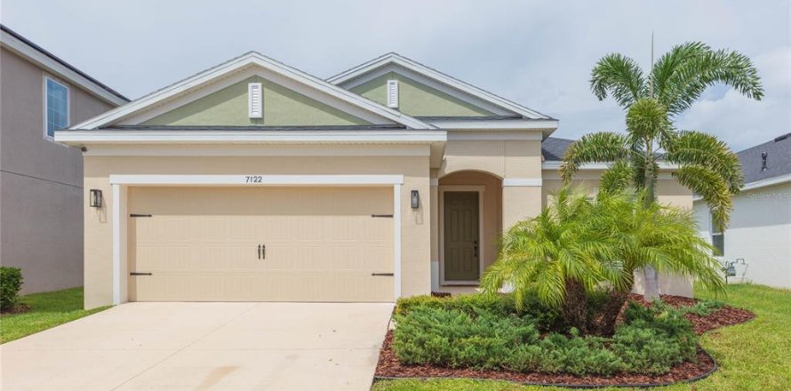 Villa ou maison à Apollo Beach, Floride 4 chambres, 185.62 m2 № 2349400