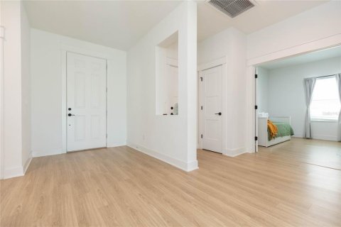 Villa ou maison à vendre à Apollo Beach, Floride: 4 chambres, 185.62 m2 № 2349400 - photo 7