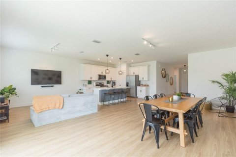 Villa ou maison à vendre à Apollo Beach, Floride: 4 chambres, 185.62 m2 № 2349400 - photo 12