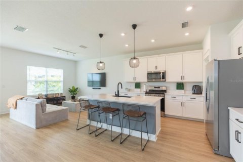 Villa ou maison à vendre à Apollo Beach, Floride: 4 chambres, 185.62 m2 № 2349400 - photo 16