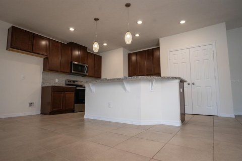 Casa en venta en Kissimmee, Florida, 4 dormitorios, 217.76 m2 № 1916994 - foto 13